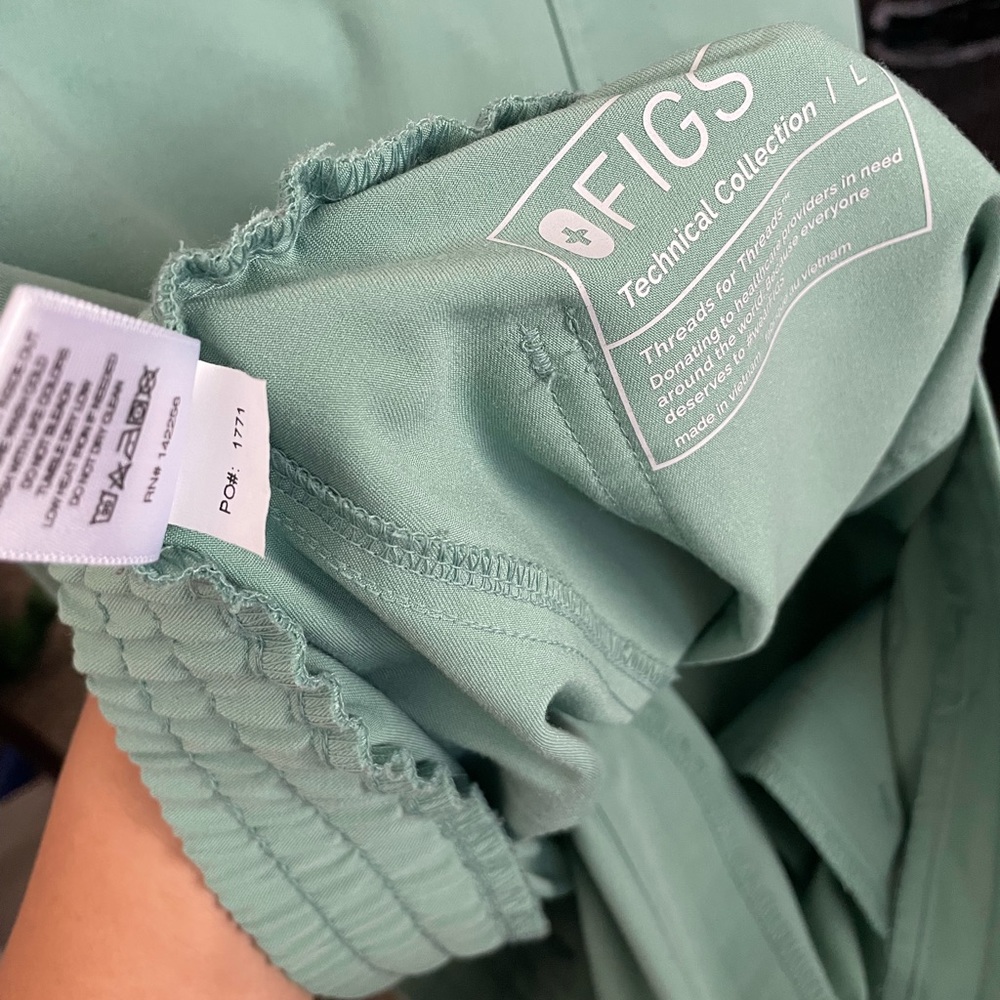 Large Jade Figs pants
